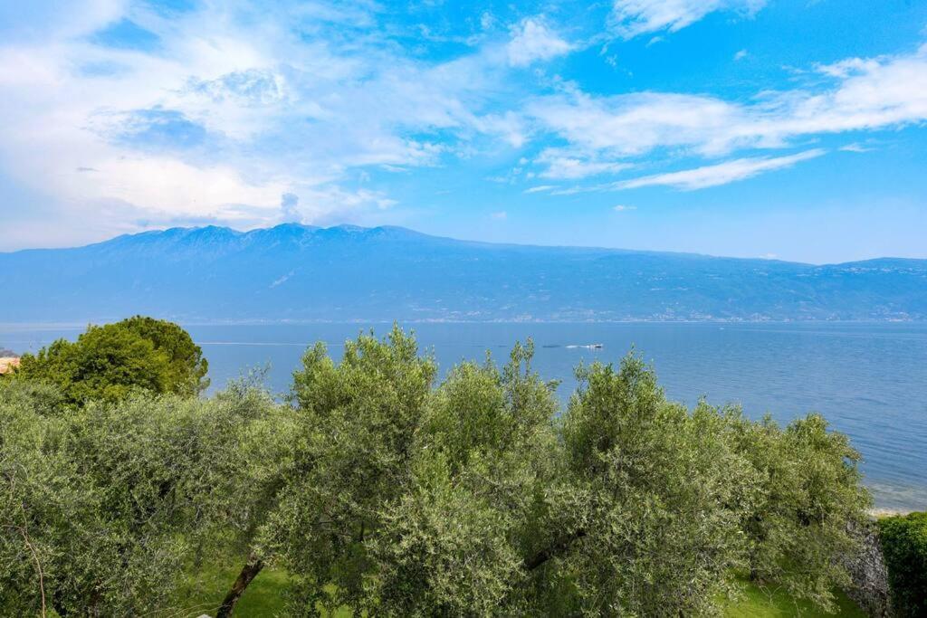 Oleandro Apartment Directly On The Lake Gargnano Εξωτερικό φωτογραφία