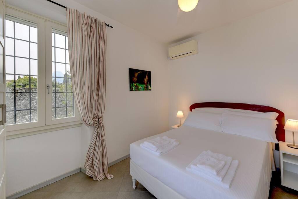 Oleandro Apartment Directly On The Lake Gargnano Εξωτερικό φωτογραφία